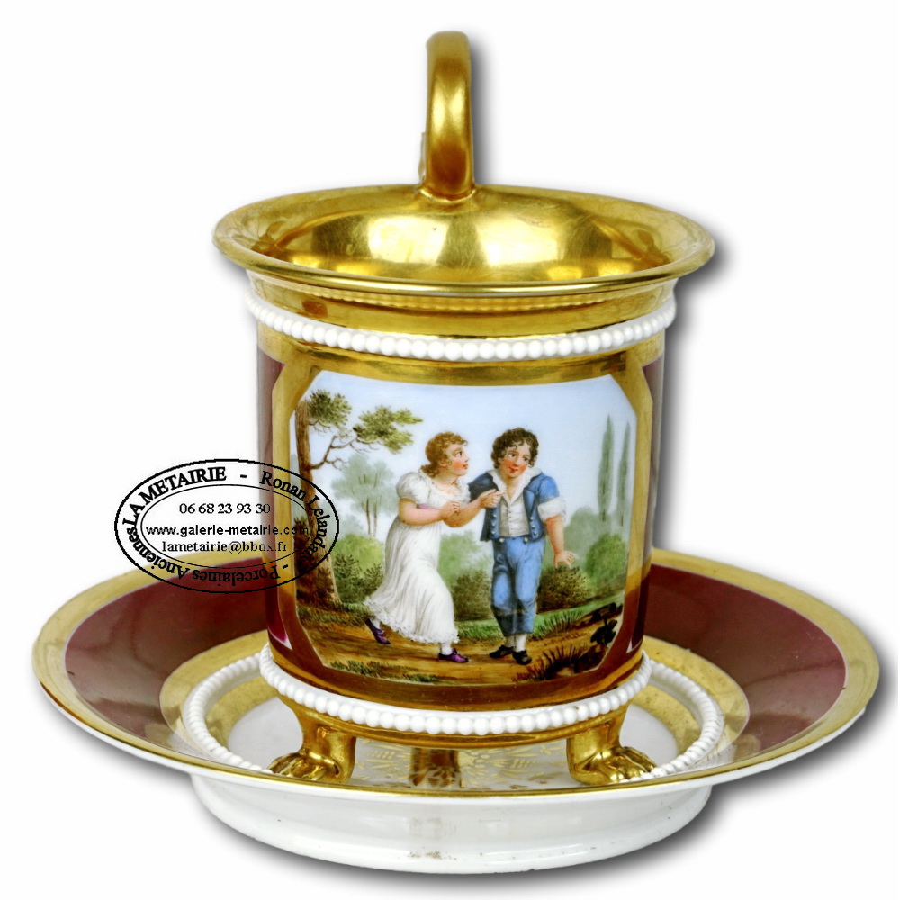 FRANCE - PARIS - Manufacture INDÉTERMINÉE - GRANDE TASSE à CHOCOLAT TRIPODE et sa SOUCOUPE - Ep. DÉBUT XIXe