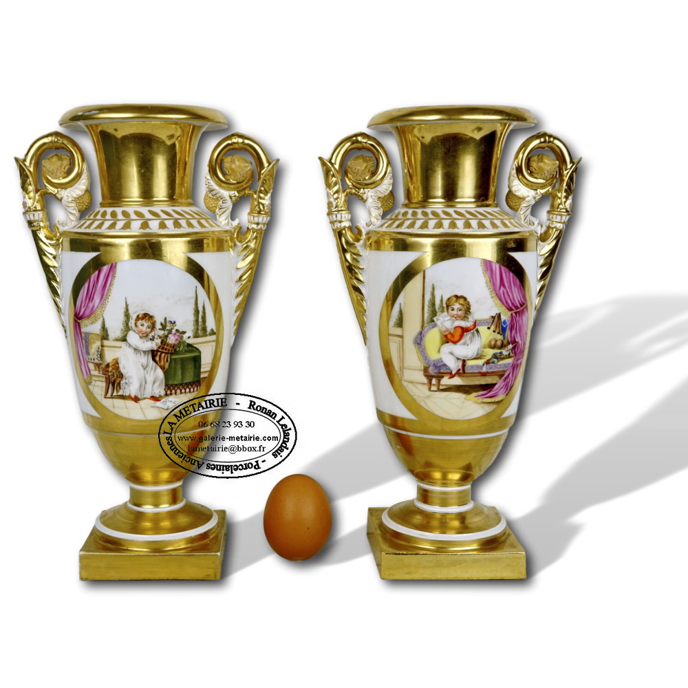 PARIS - Manufacture INDÉTERMINÉE - PAIRE de VASES - Ep. DÉBUT XIXe