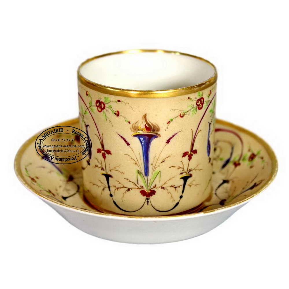 PARIS - TASSE et sa SOUCOUPE - LOUIS XVI