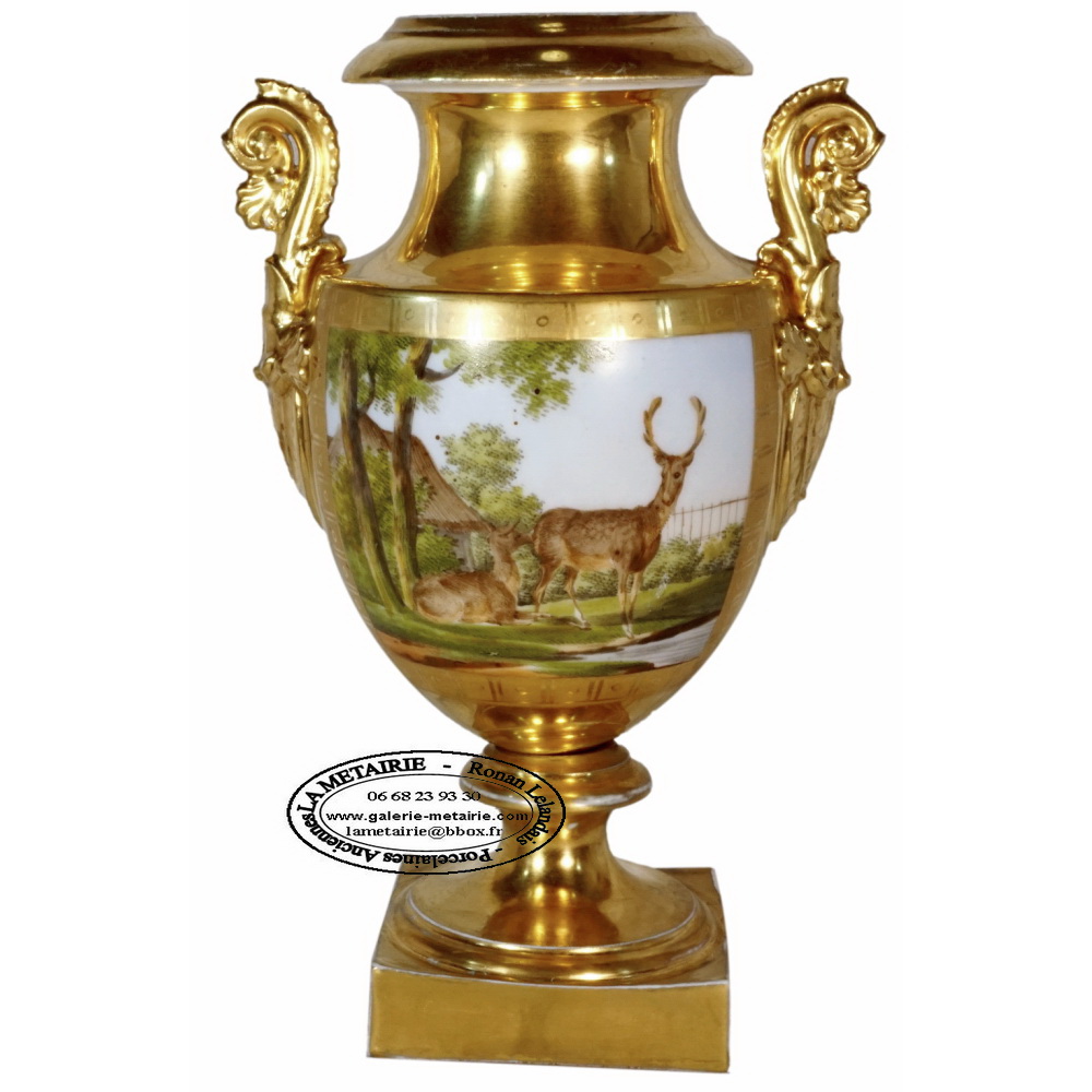 VASE balustre en porcelaine de PARIS - Ep. DEBUT XIXe