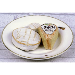 ASSIETTE_TROMPE-L_OEIL_FROMAGES-SAINT-ALBRAY-DIDIER_GARDILLOU-3