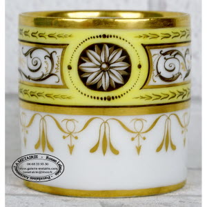 PARIS-TASSE-et-sa-COUCOUPE-JAUNE-015