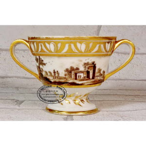 PARIS_Tasse_et_soucoupe_a_2_anses_5