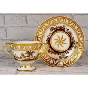 PARIS_Tasse_et_soucoupe_a_2_anses_8