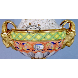 Porcelaine_de_PARIS-PAIRE_de_VASES-13