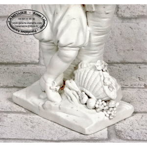 SEVRES-LE_JOUEUR_DE_CORNEMUSE-9