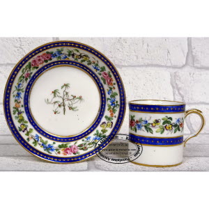 SEVRES-TASSE_et_sa_SOUCOUPE-9