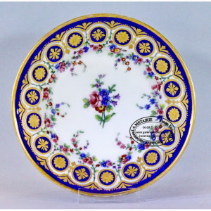 sevres - tasse et sa soucoupe 09_20190217174727